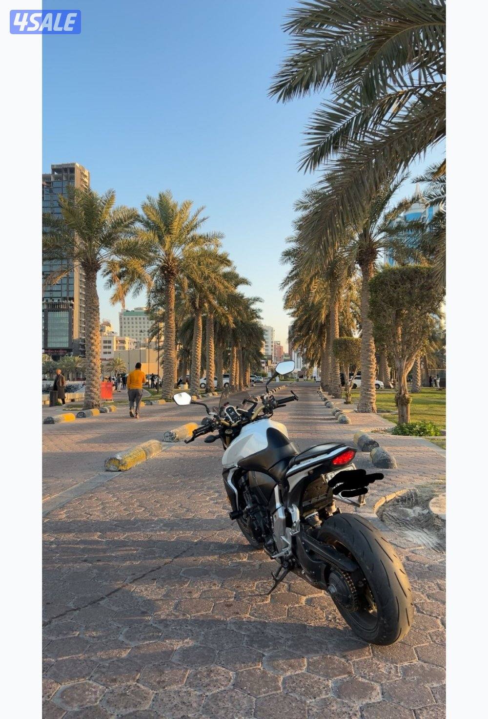 للبيع هوانده cb1000r 20132