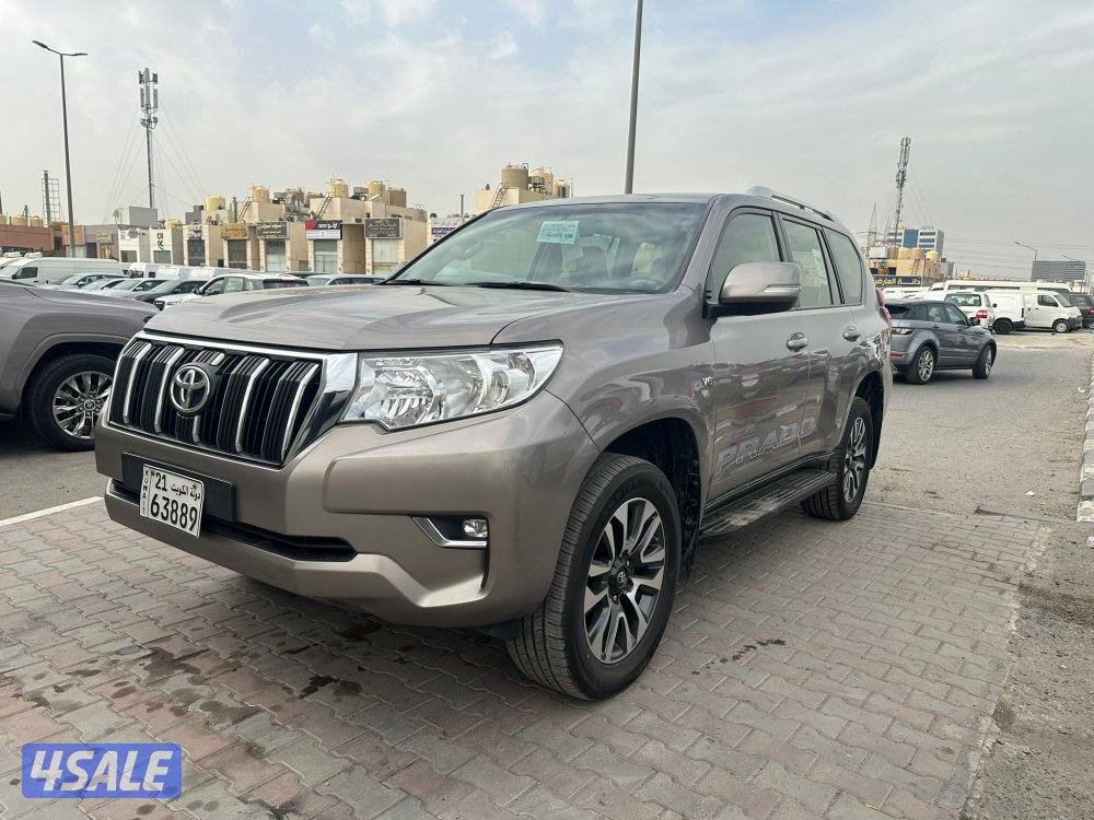 برادو TXL موديل 2022 ماشي 127الف صبغ الوكالة ماعدا قطعة باب الدبه1