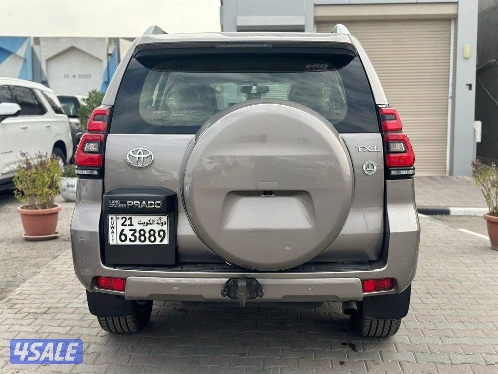 برادو TXL موديل 2022 ماشي 127الف صبغ الوكالة ماعدا قطعة باب الدبه5