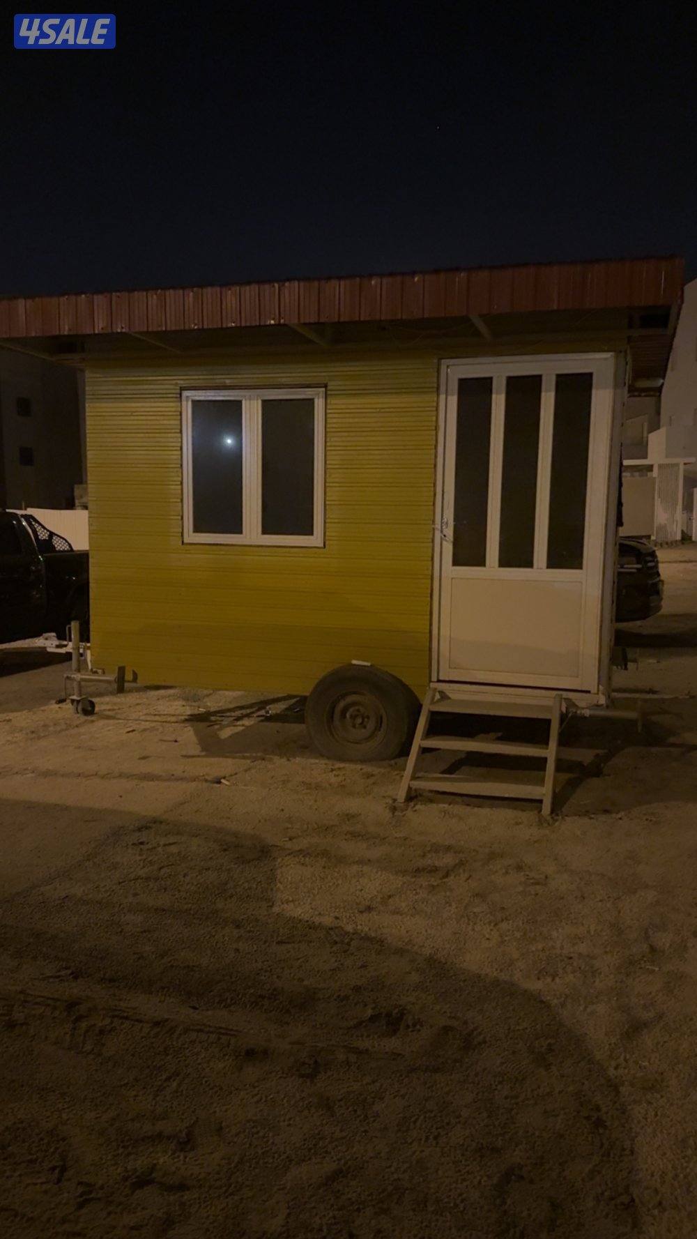 غرفه سحب مع خمس جكات جديد أسعاهم علا ٦٠٠ دينار0