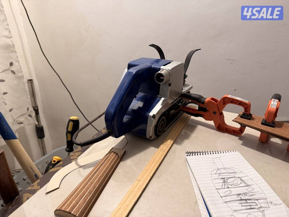 للبيع ورشة لصناعة الالات الموسيقية2