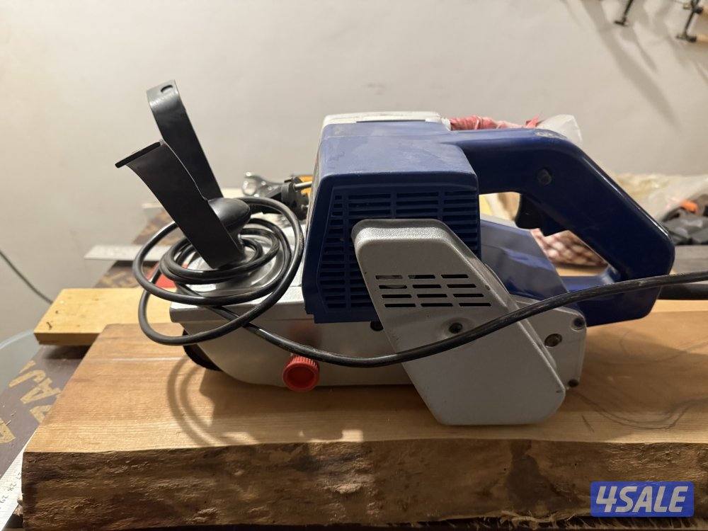 للبيع ورشة لصناعة الالات الموسيقية10