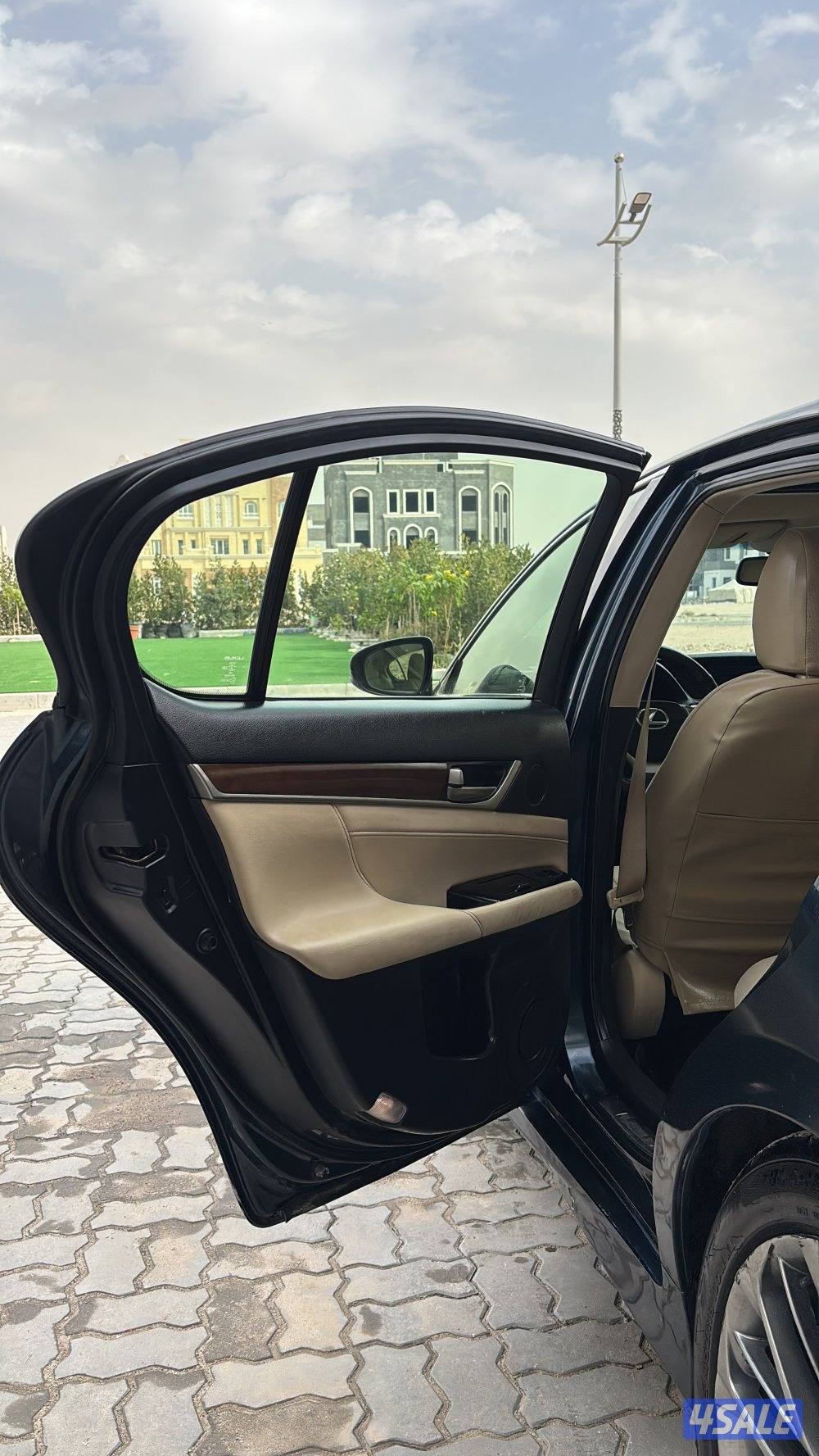 للبيع لكسزز gs 2013 شرط الفحص12