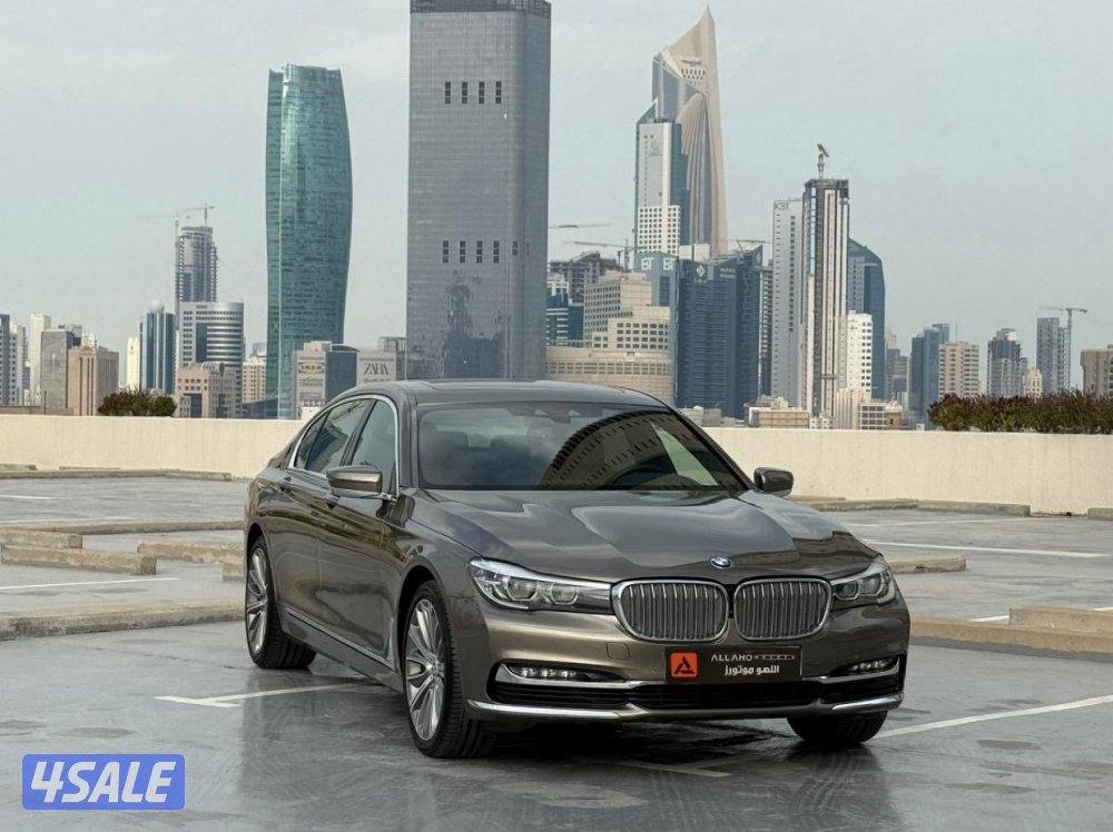 بي ام دبليو740LI موديل2018 عداد50الف وارد الغانم سيرفس منتظم0