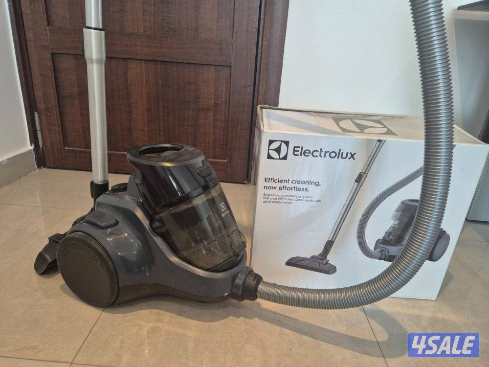 Electrolux Vaccum Cleaner bagless0