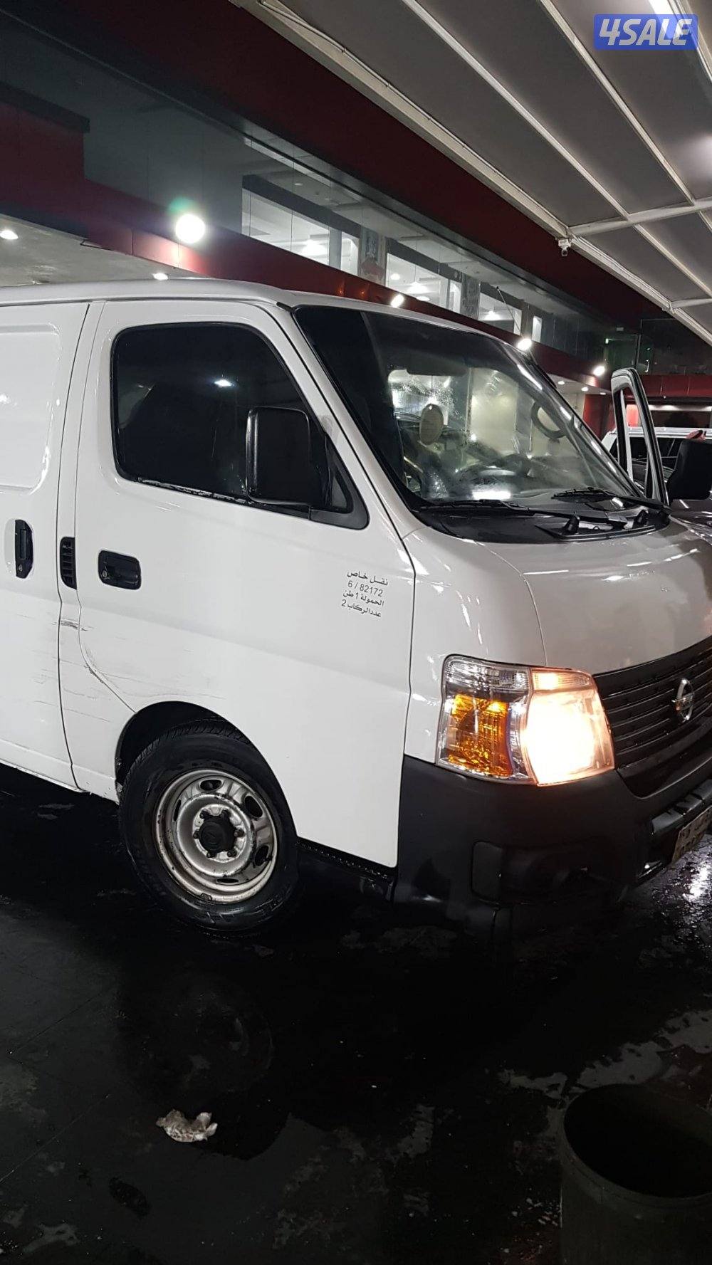 بيع باص نيسان اورفان صندوق 2009 
عداد 500000+0