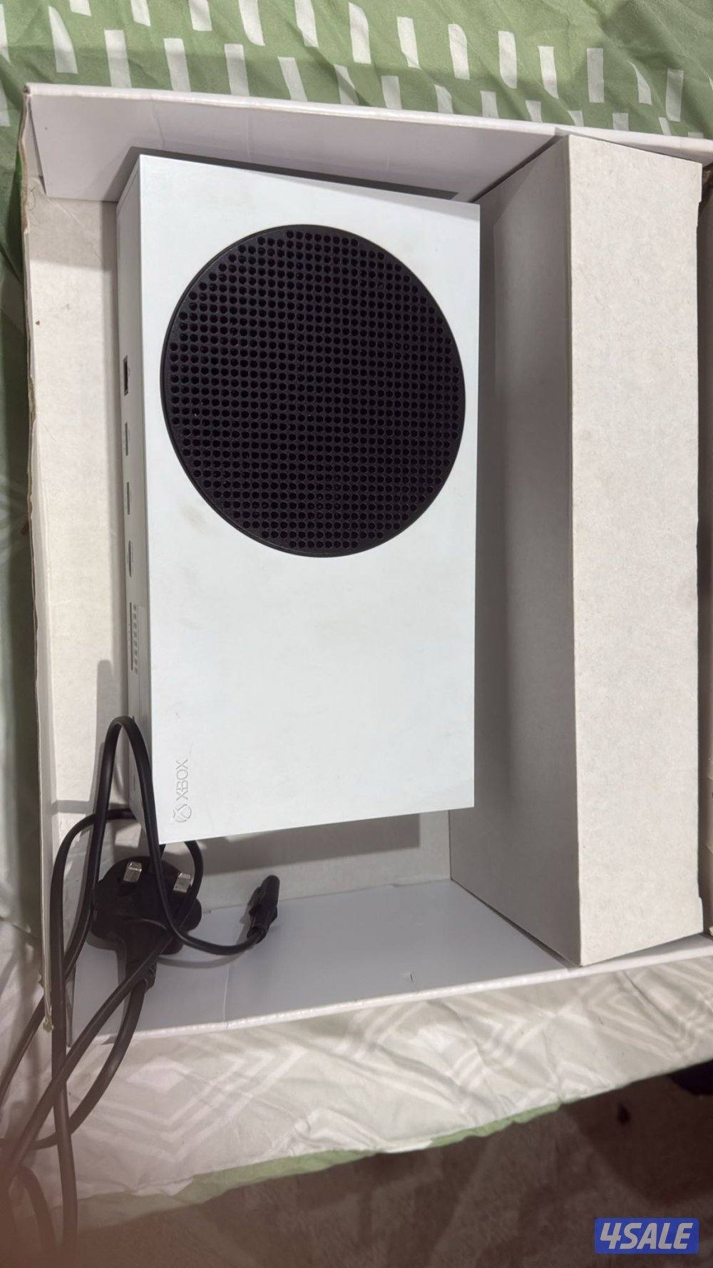 نشتري سوني فور وسوني فايف فات وسليم وبرو وتوصيل مجان لأي مكان وحياكم10