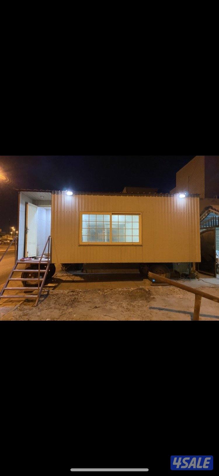 غرفه مع حمام مع فرش ومساند وتكيف3