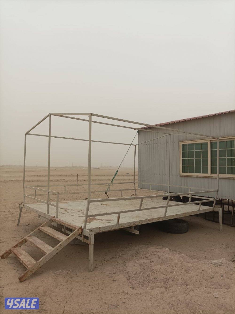 غرفه مع حمام مع فرش ومساند وتكيف5