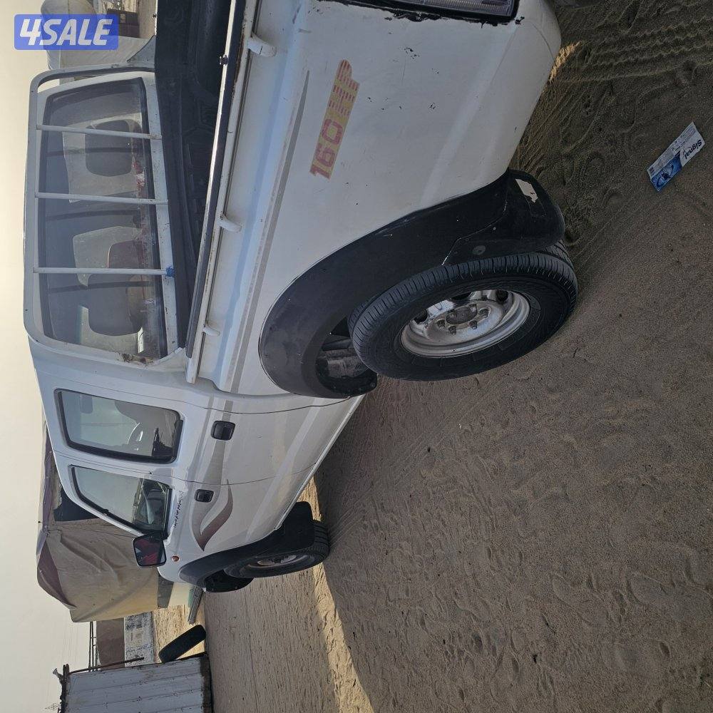 للبيع وانيت موديل 2012دبل سياره طيبه واموره طيبه4