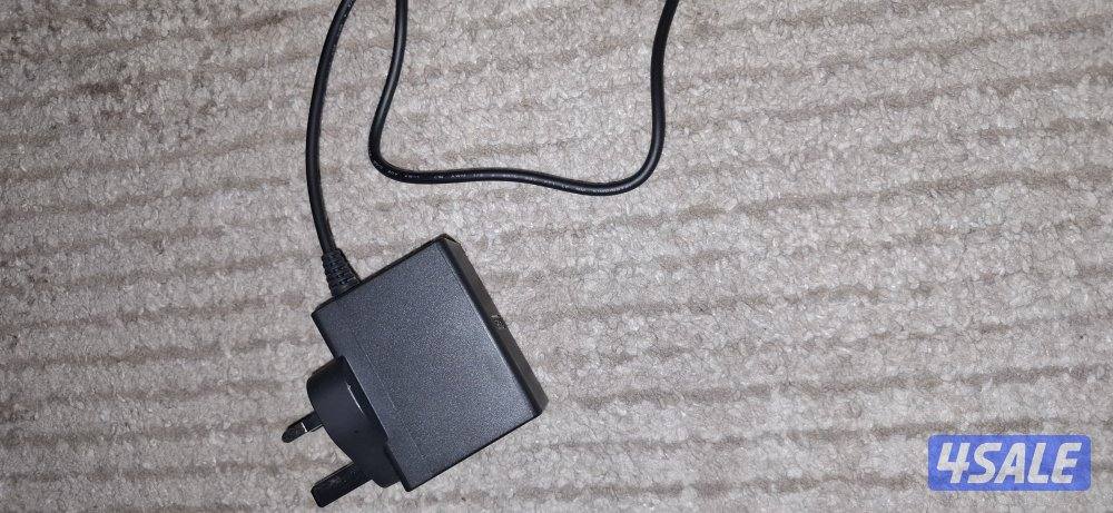 نينتيندو سويتش اوليد الشاشه مخدوشه بس ما تبين على السوم7