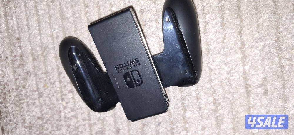 نينتيندو سويتش اوليد الشاشه مخدوشه بس ما تبين على السوم9