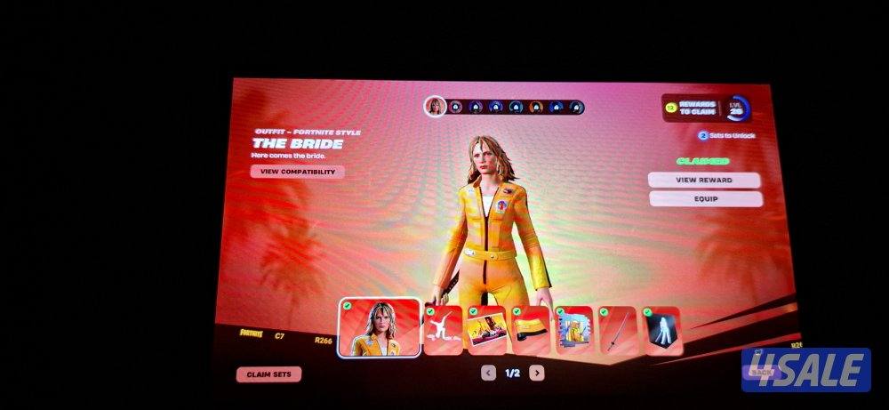 نينتيندو سويتش اوليد الشاشه مخدوشه بس ما تبين على السوم8