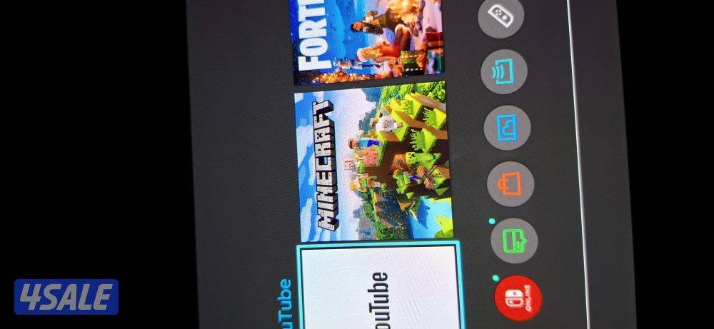 نينتيندو سويتش اوليد الشاشه مخدوشه بس ما تبين على السوم12