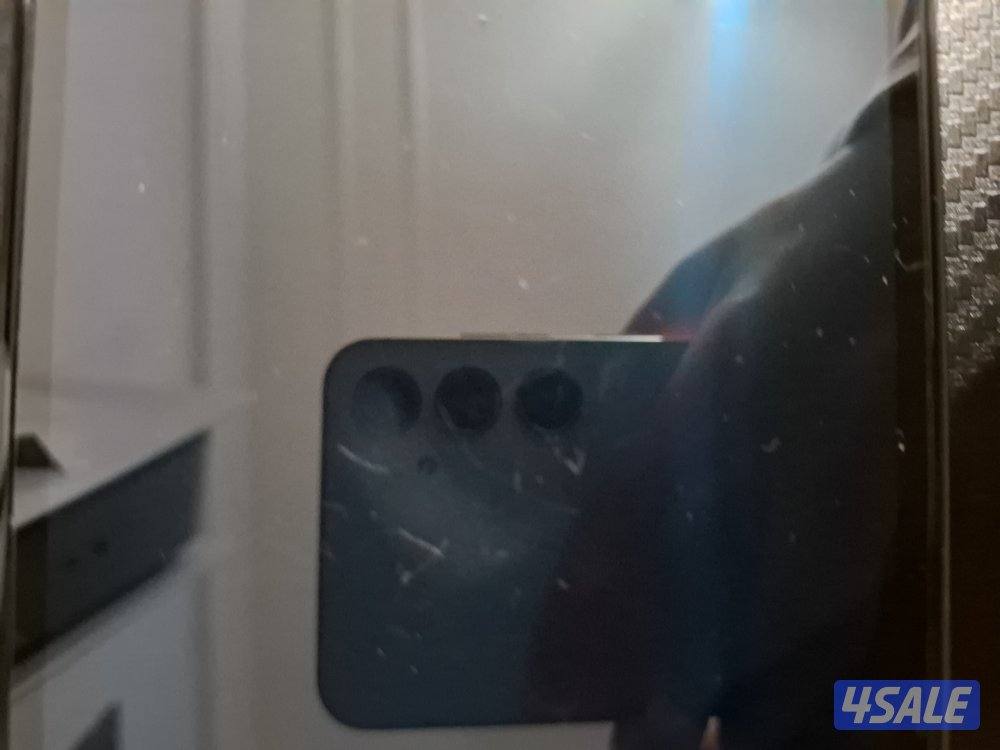 نينتيندو سويتش اوليد الشاشه مخدوشه بس ما تبين على السوم13