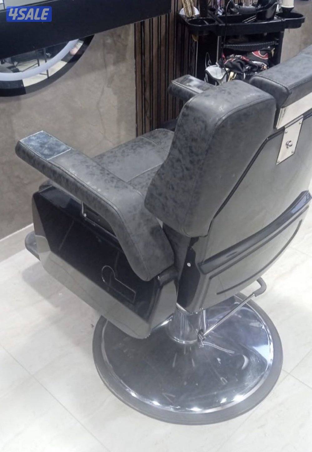 للبيع أغراض محل صالون كاملة2