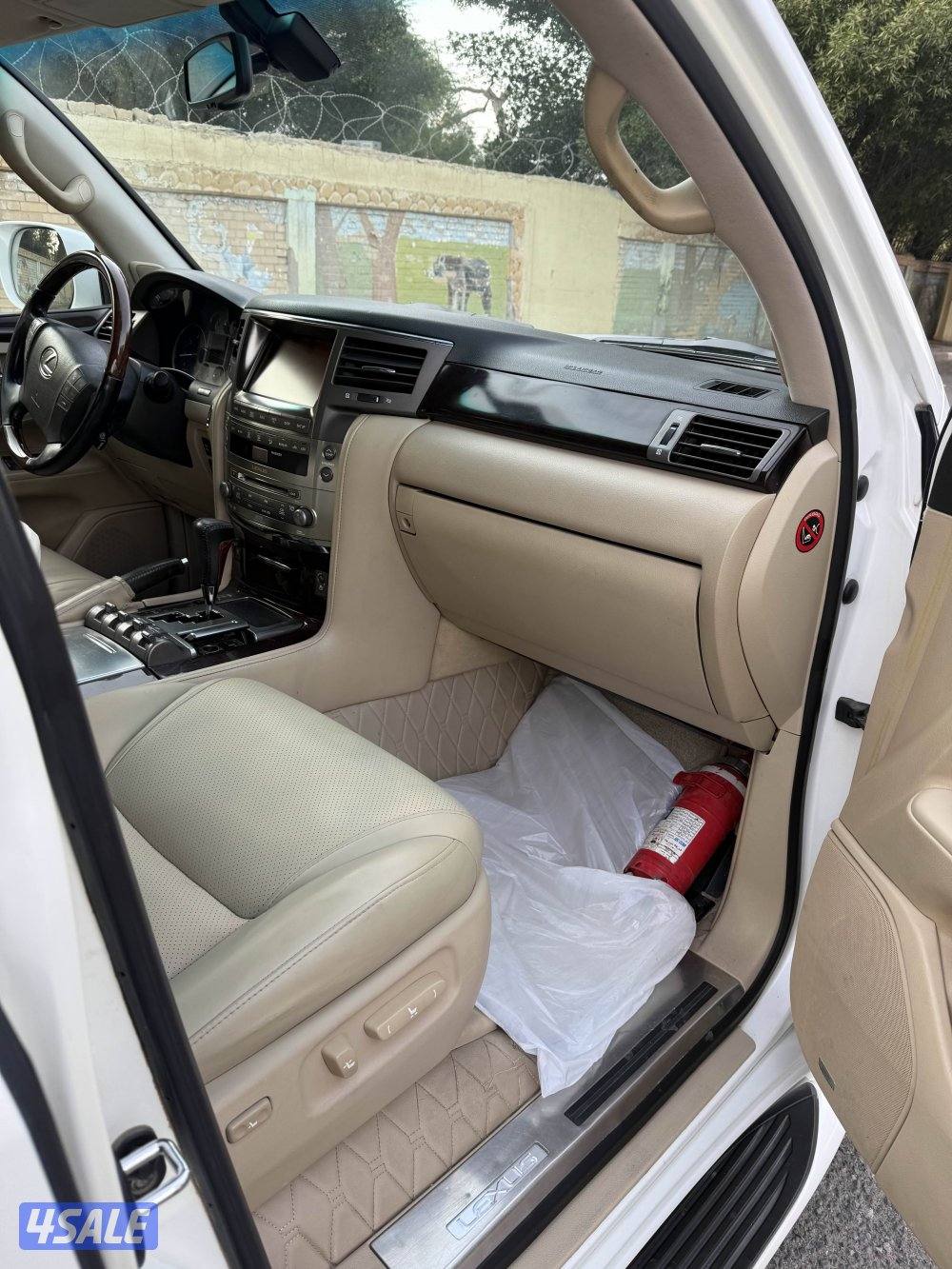 لكزس LX570  صبغ الوكاله7