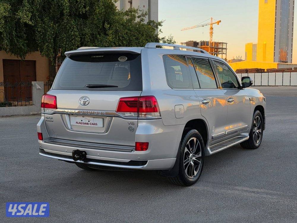 لاند كروزر GXR موديل 2021 جراند تورنج  صبغ وكاله1