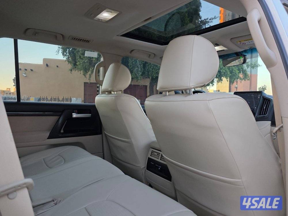 لاند كروزر GXR موديل 2021 جراند تورنج  صبغ وكاله5