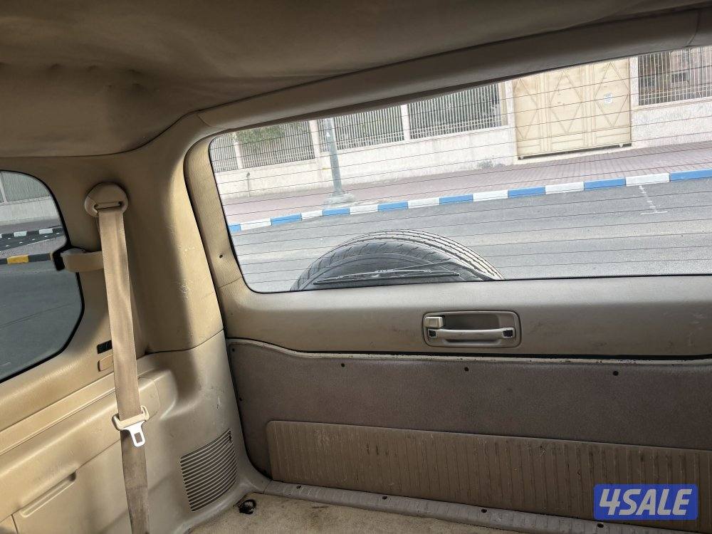 للبيع vxr قير عادي أساس8