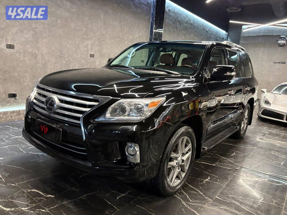 لكزس LX 5700