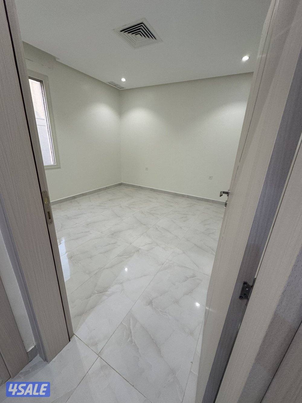 لإيجار شقة مع روووف كبير التر سوبر ديلوكس7