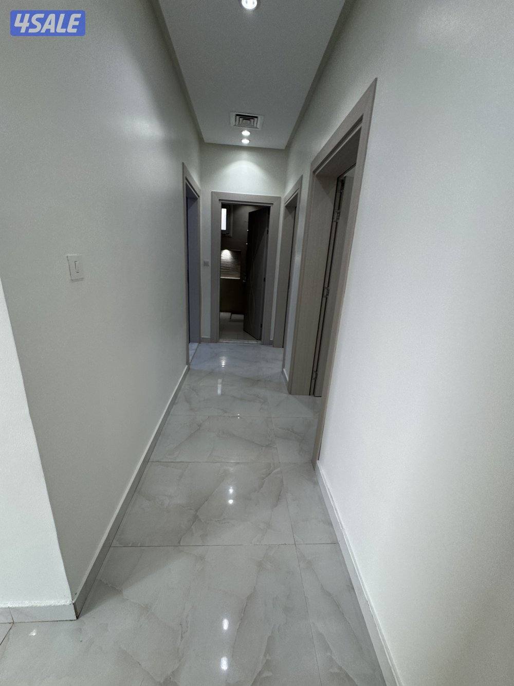 لإيجار شقة مع روووف كبير التر سوبر ديلوكس9