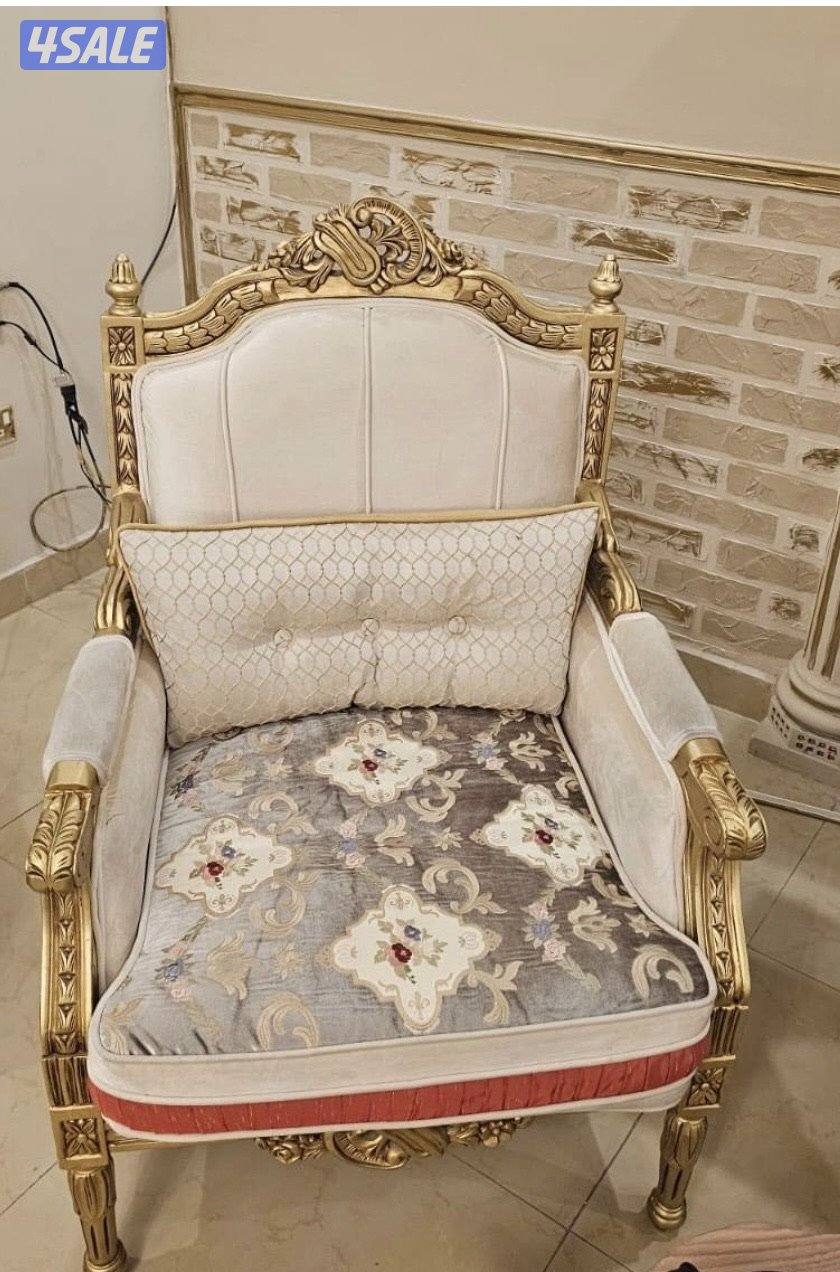 للبيع طقم غنفات0