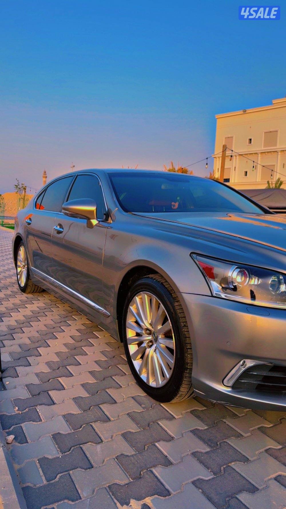 تيتانيوم لارج شرط الفحص قير مكينه شاصي هناك اصباغ متفرقه ماشي ١٧٧ فقط3