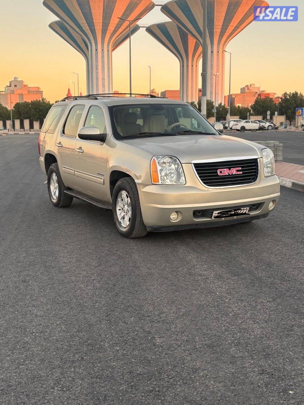 يوكن 2014 مصبوغ 3 قطع فحص قير مكينه شاصي1