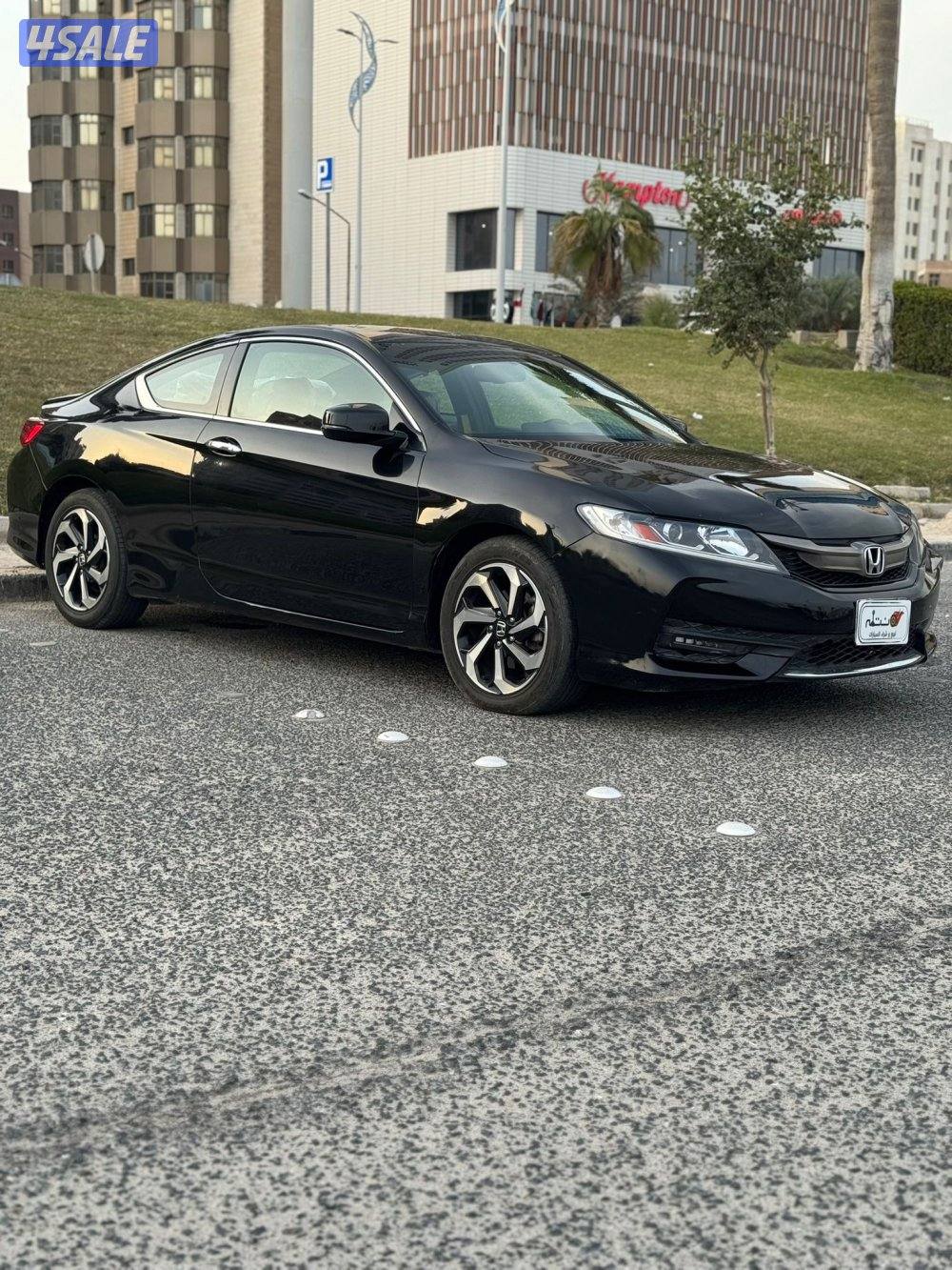 هوندا اكورد موديل 2017 / داخليه احمر5