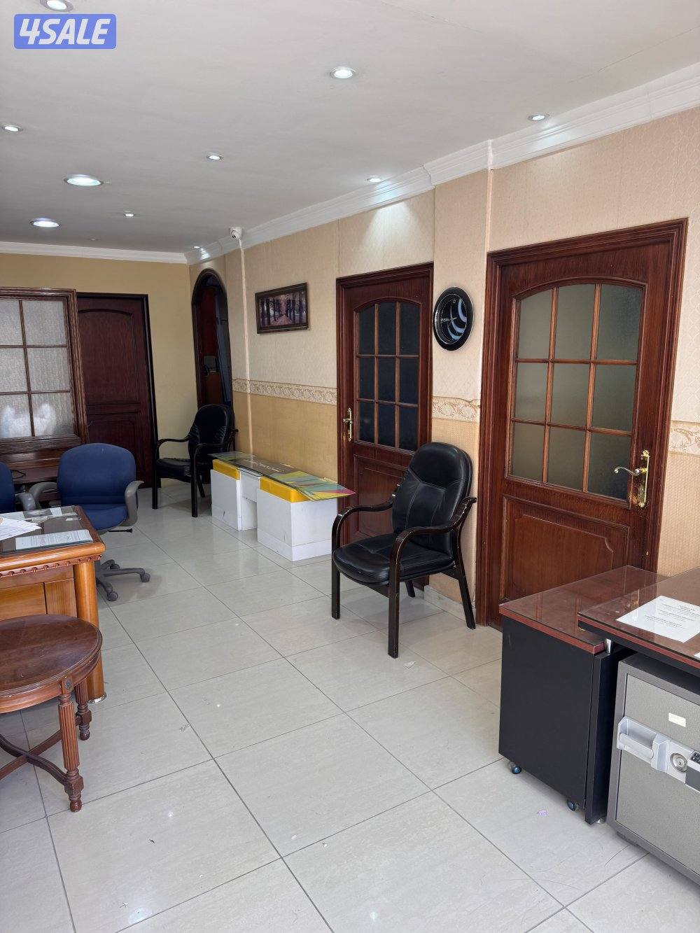 البيع شقة مكاتب للايجار فيها مكاتب تصلخ ادارة مجهزه بالكامل ارضي ايجار1