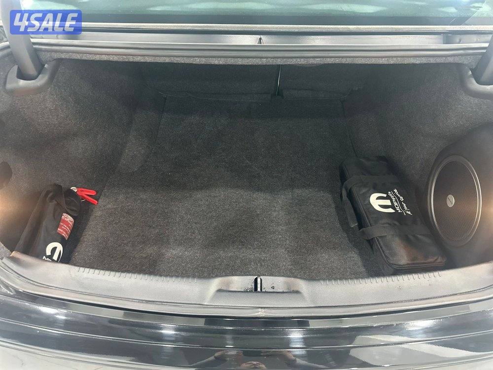 كرايزلر C300 S موديل ٢٠٢١ ماشي ٨٨ ألف كم فل كامل ماعدا الفتحه8