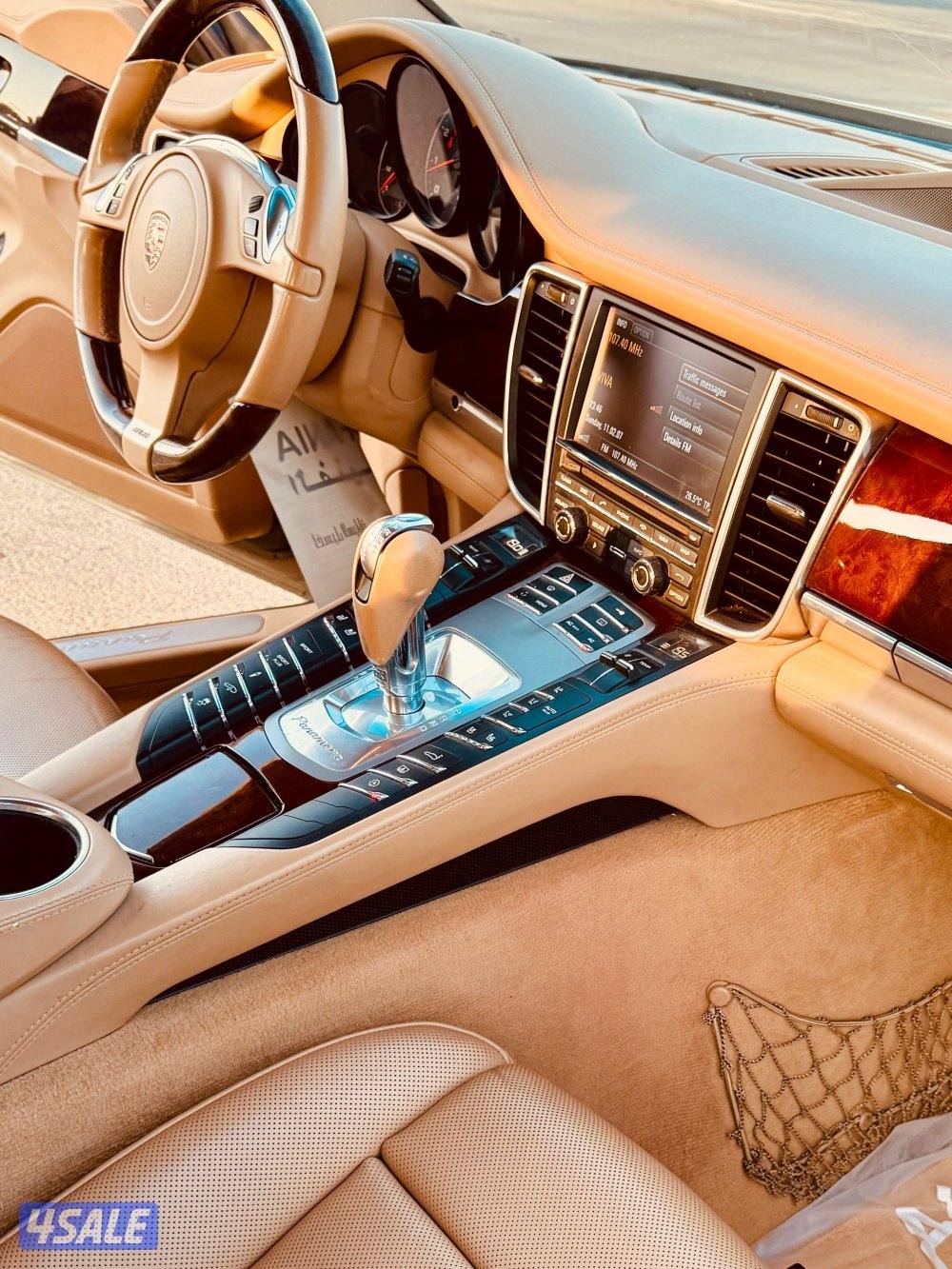 بورش بانميرا ٢٠١١ PORSCHE PANAMERA 20117