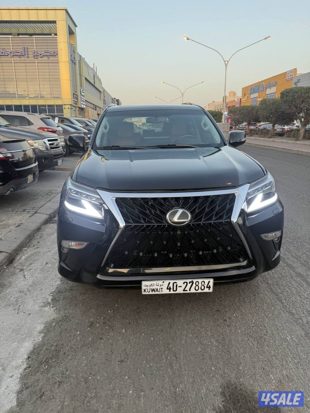 للبيع لكزس GX460 موديل/٢٠١٧0