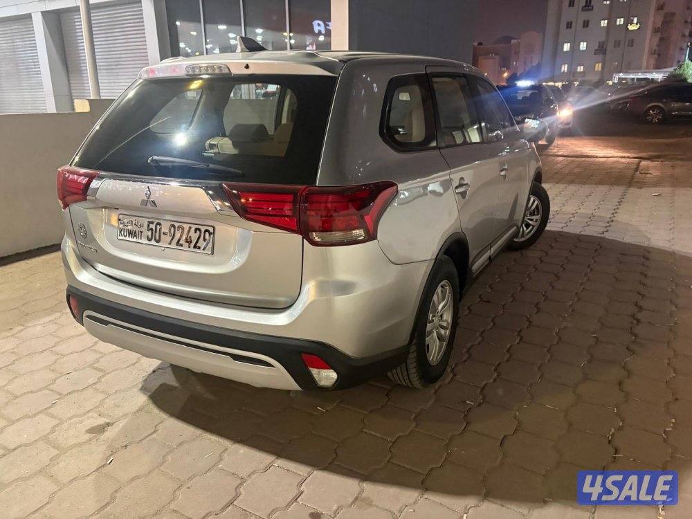 ميتسوبيشي اوتلاندر موديل 20211