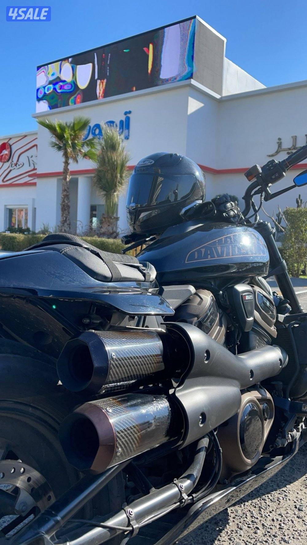 هارلي سبوستر اس موديل 2022 عليه اكسسوارات و اكزوز كوبرا سليب اون1