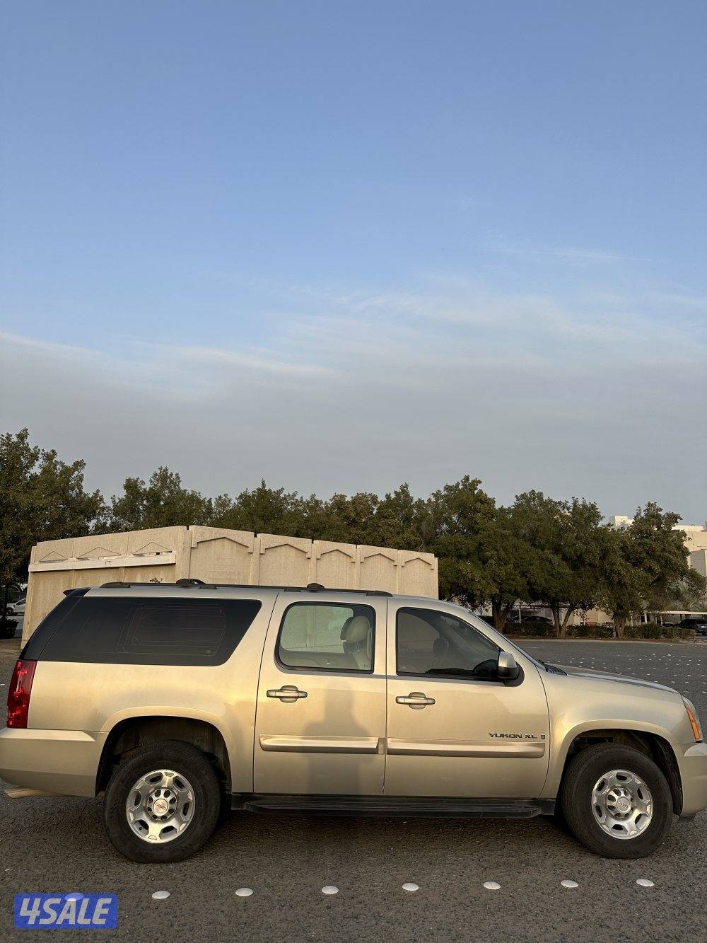 For sale YUKON XL 20077