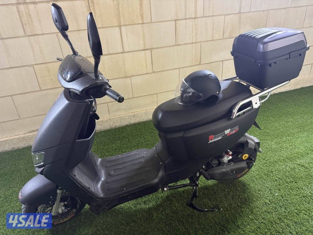 فيسبا شحن خمس بطاريات يعطيك ٣٠ كيلو تشحنه ٣ الى ٤ ساعات قابل للمساومه1