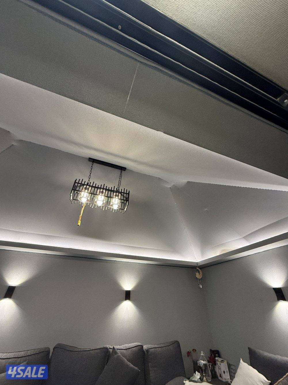 للبيع خيمه ملكيه ٣*٥ التواصل على الرقم تسعه تسعه سته اربعه سبعه سته اث2