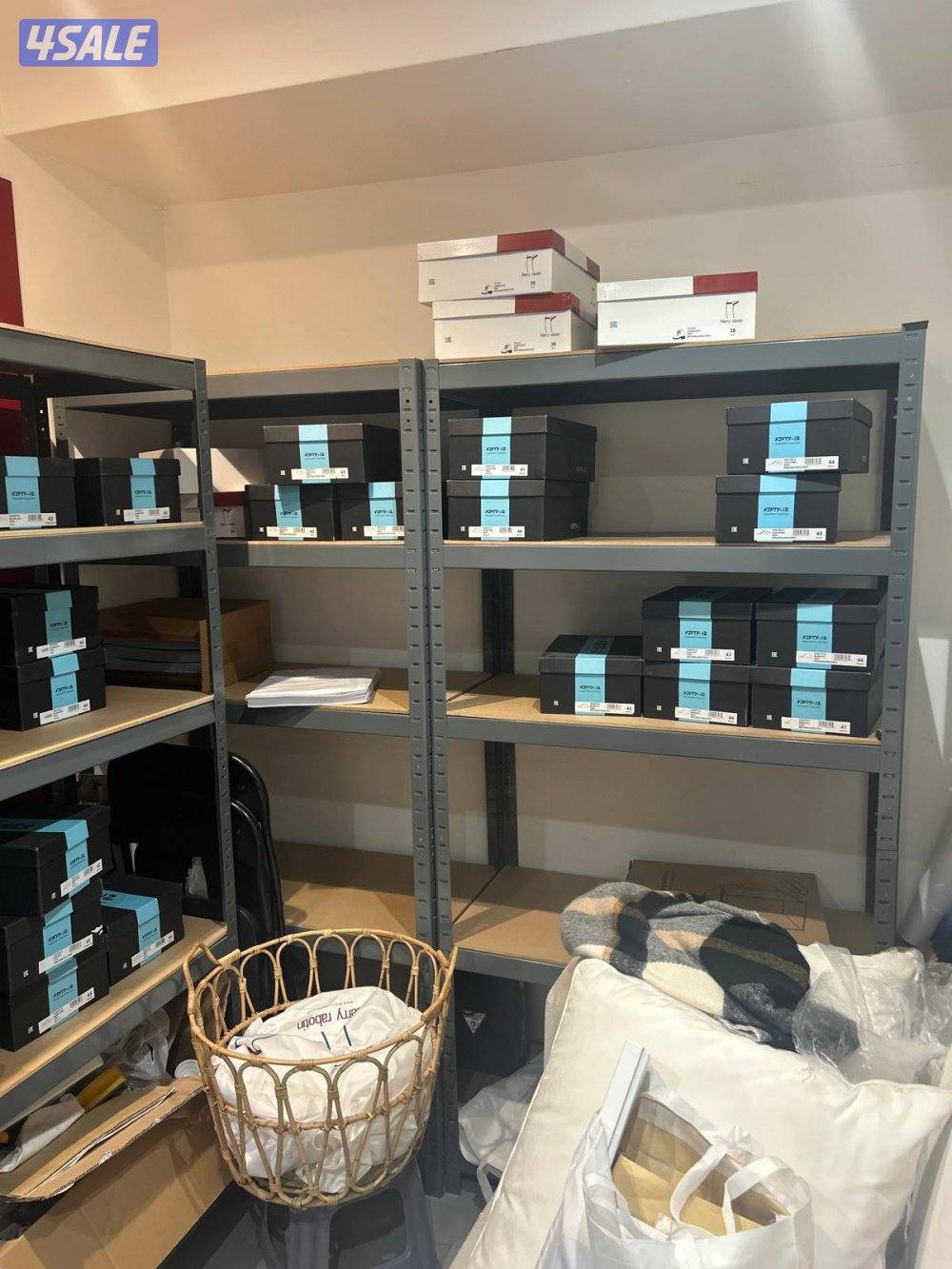 Premium Italian Shoe Storage & Glass Chairs1