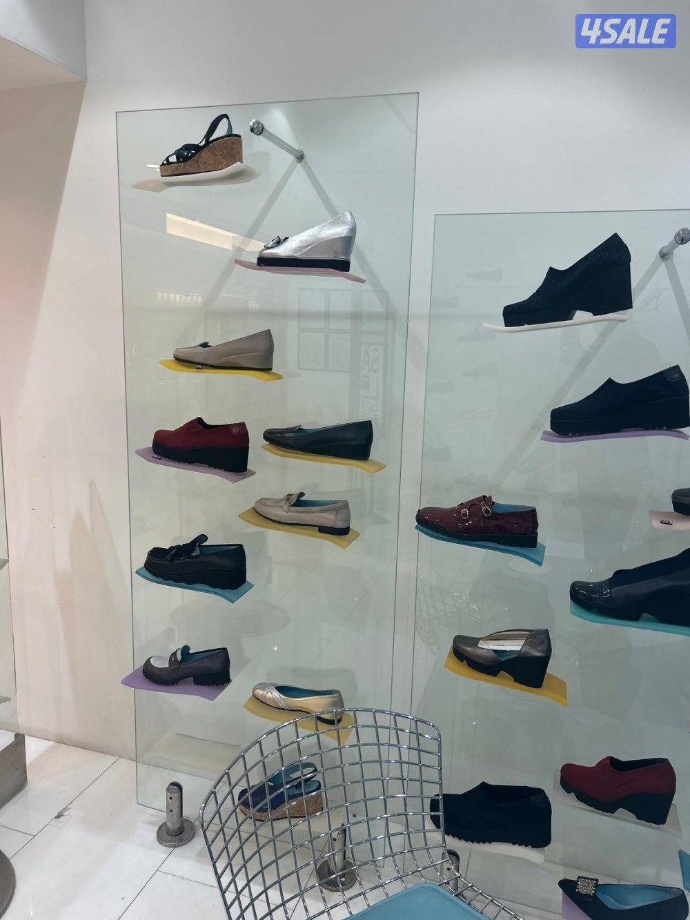 Premium Italian Shoe Storage & Glass Chairs5