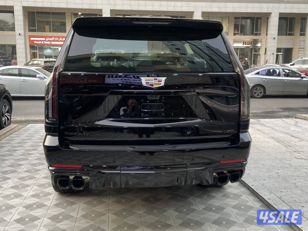 اسكاليد V موديل 2025_اصفااار_وارد الغانم كفاله وسيرفس بالوكاله11