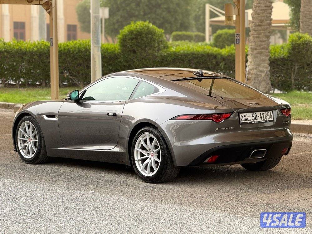 للبيع : جاكوار اف تايب موديل : 2019 عداد : 94 الف4