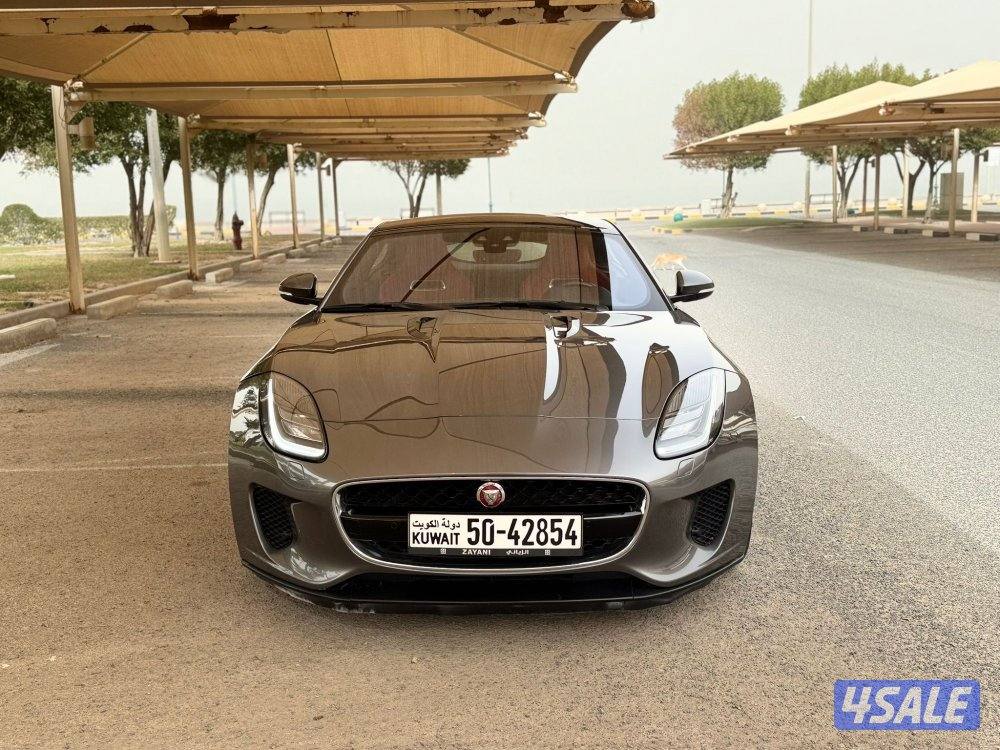 للبيع : جاكوار اف تايب موديل : 2019 عداد : 94 الف3