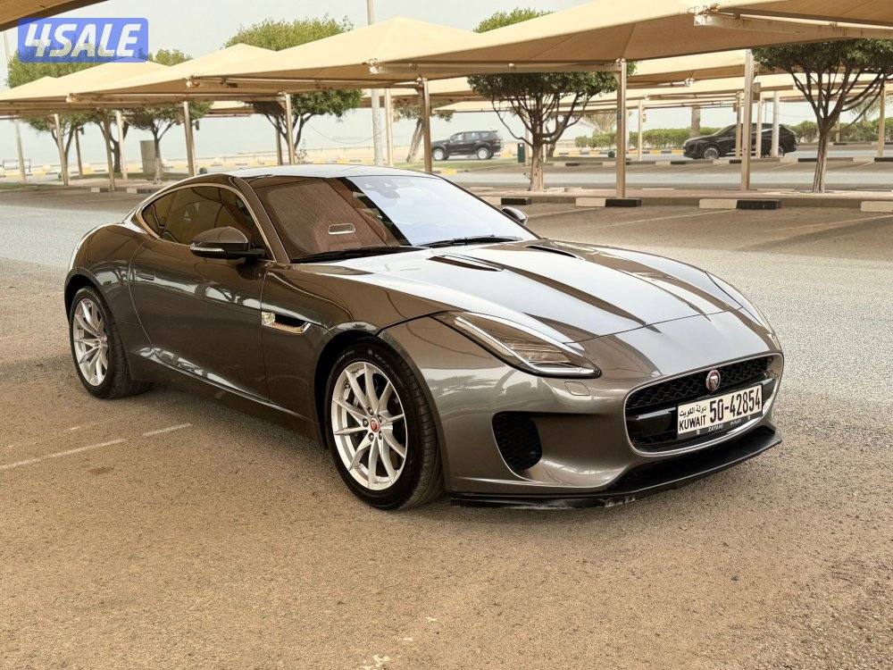 للبيع : جاكوار اف تايب موديل : 2019 عداد : 94 الف5