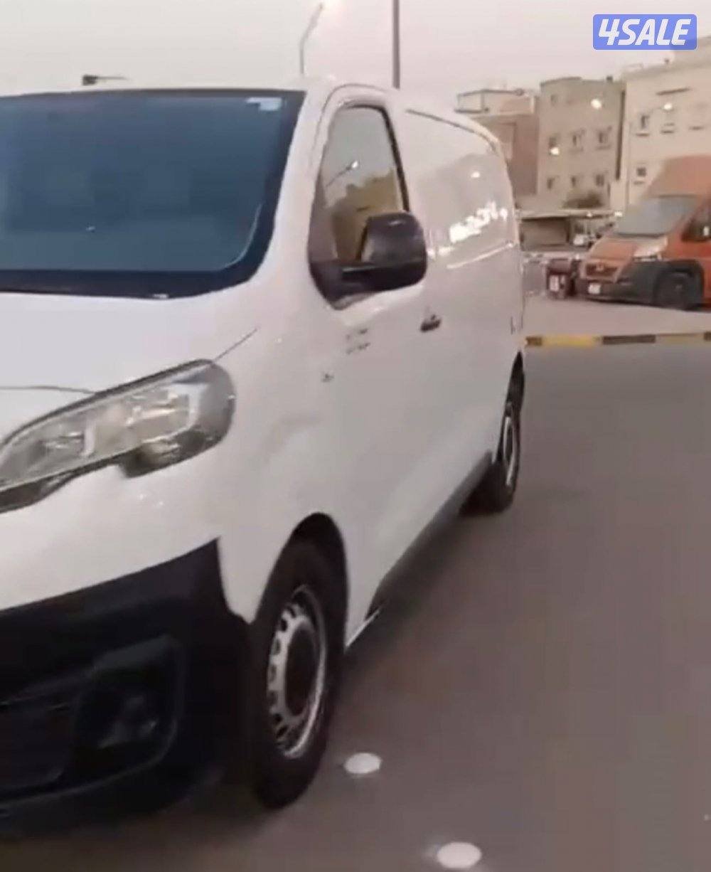 باص مقفل المكينه خربانه والباقي سليم وبحاله ممتازه0