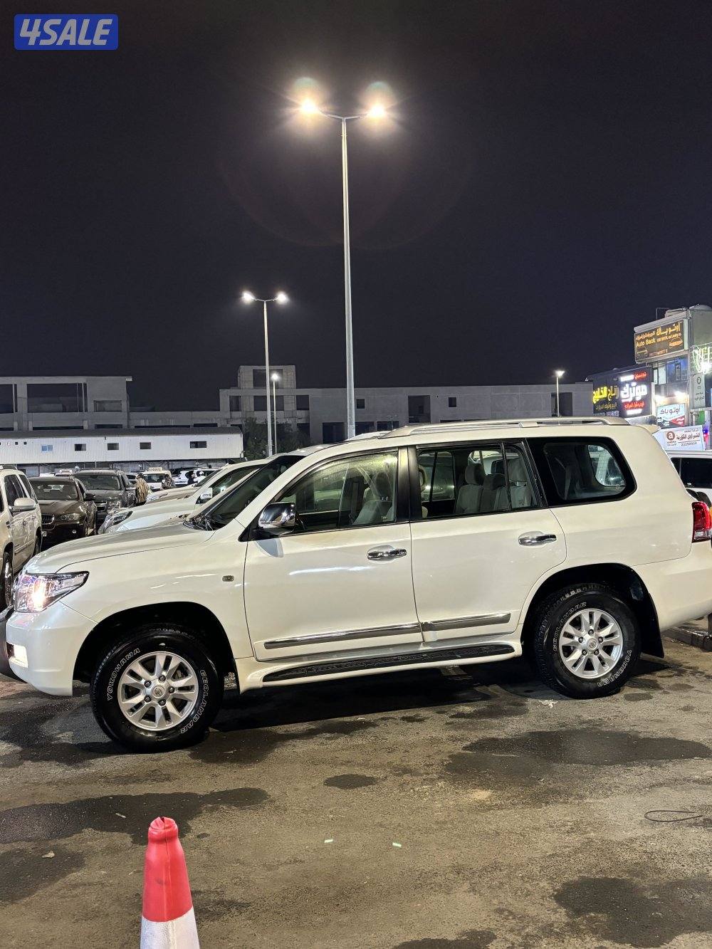 لاندكروزر 8 سلندر وارد الساير2