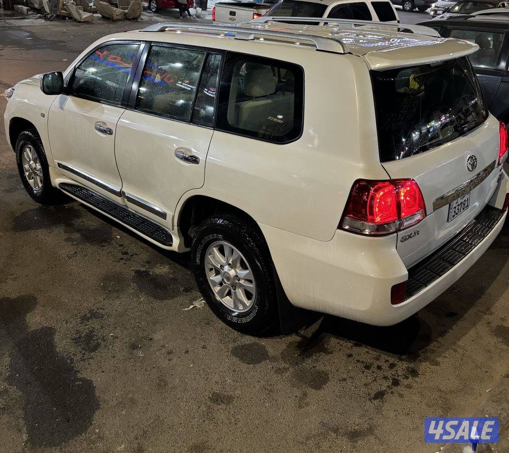 لاندكروزر 8 سلندر وارد الساير4