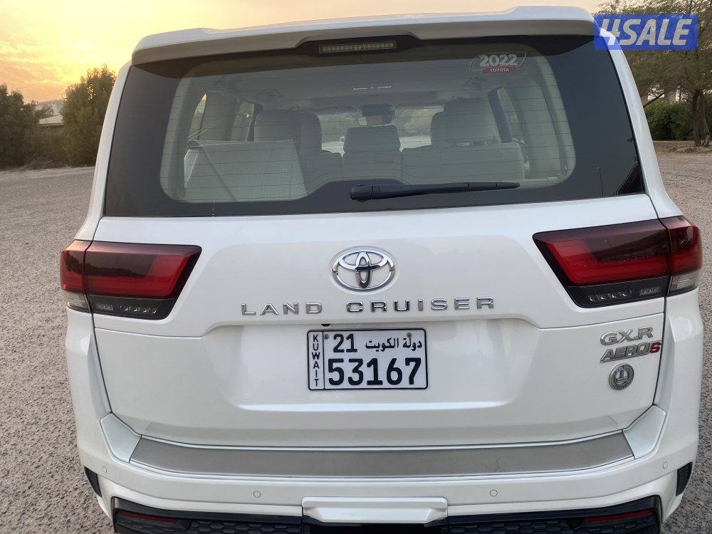 للبيع لاند كروز مديل ٢٠٢٢  بحاله الوكاله  كامل الموصفات ماعدا التيربو3